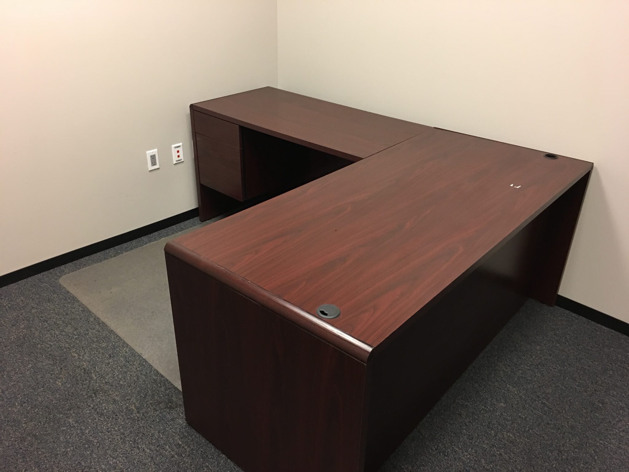 L Shaped Traditional Desk